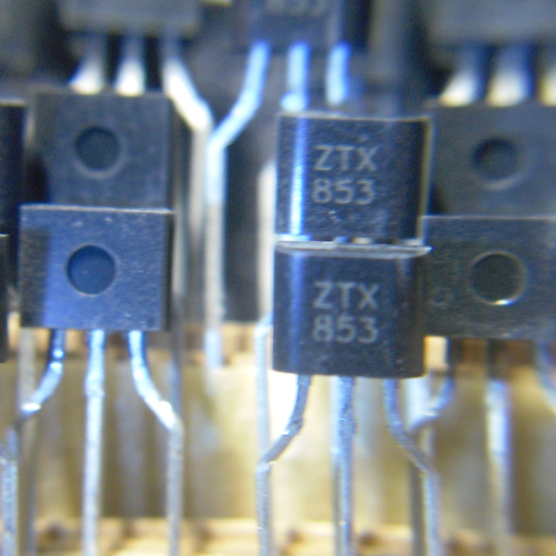 ZTX853STOA-DIODES