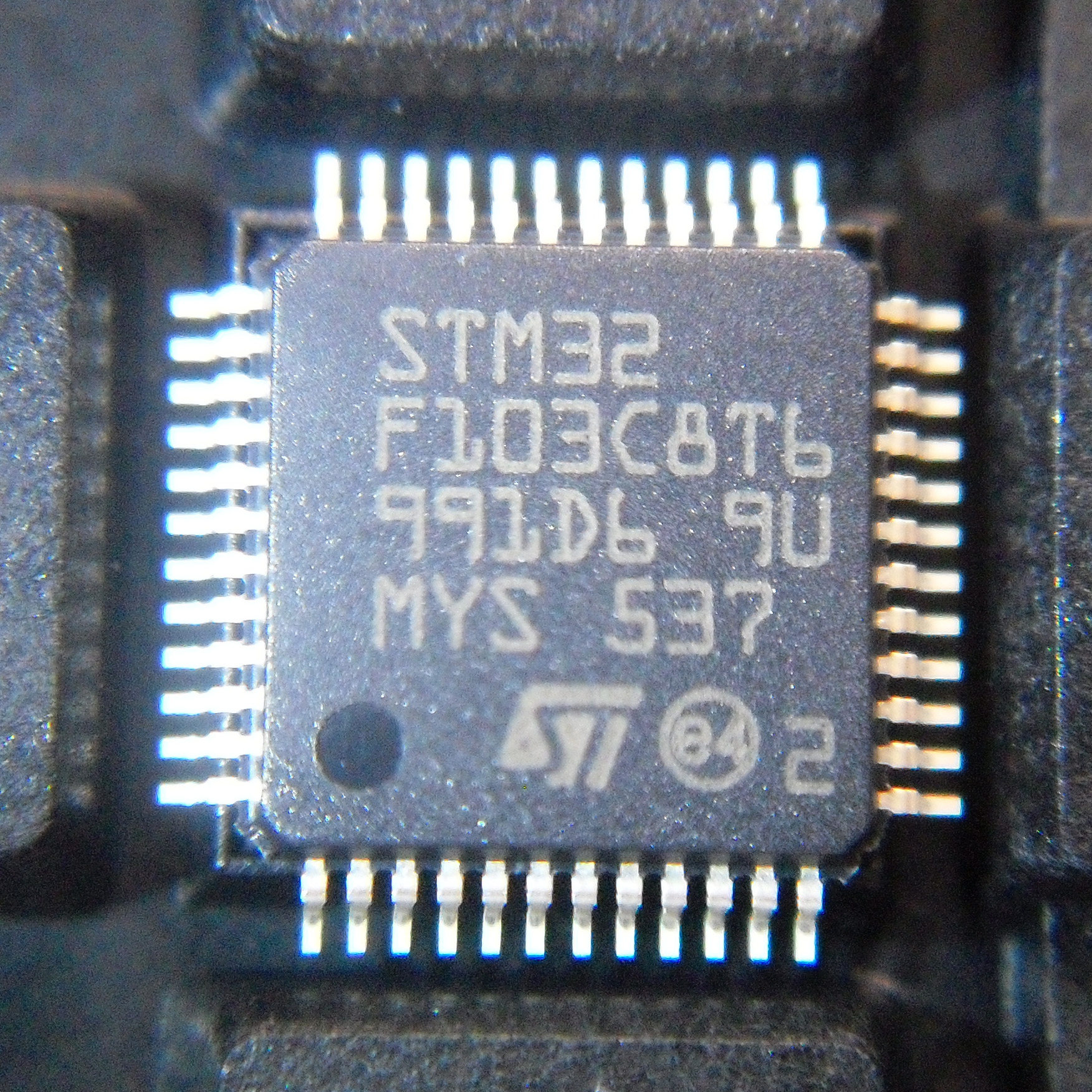 STM32F103C8T6-ST